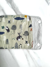 Load image into Gallery viewer, Woodlands/Light Grey